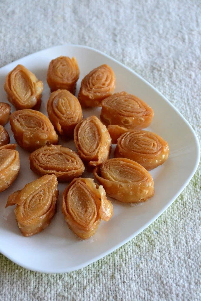 Madatha Kaja (Small) -250 gm- Madhura Sweets